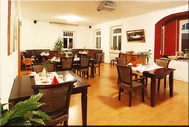 Villa Von Soden - Hotel Garni Friedrichshafen Dış mekan fotoğraf
